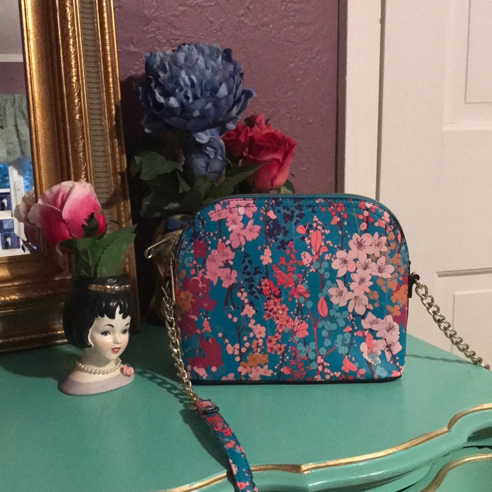 Steve Madden cross body floral dome purse